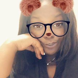 Meet your Posher, Tomeka